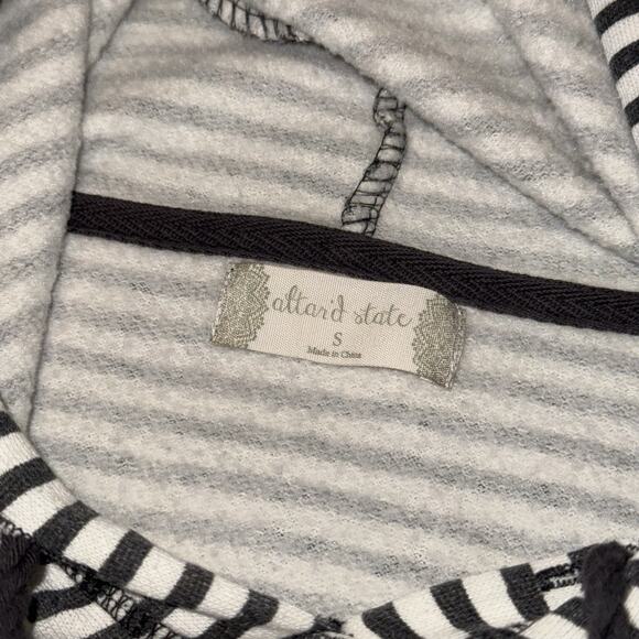 Altar’d State Striped Long Sleeve Top Dog Mom Size Small Hoodie Casual Wear Cozy - Picture 4 of 9